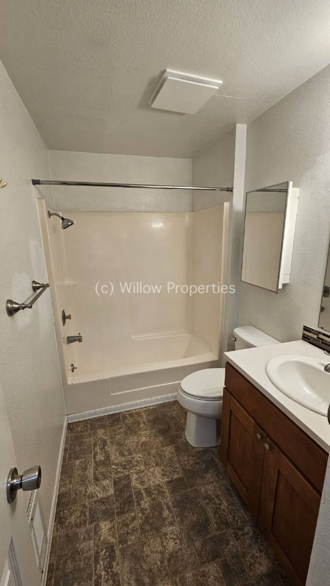 Apartment for rent at 767 S 40th St #A, Tacoma, WA 98418