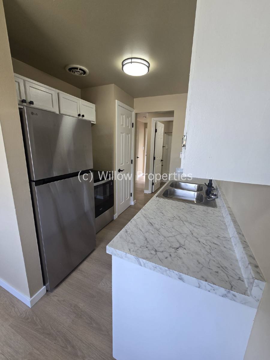 Apartment for rent at 12020 Edgewood Ave SW #3, Lakewood, WA 98498