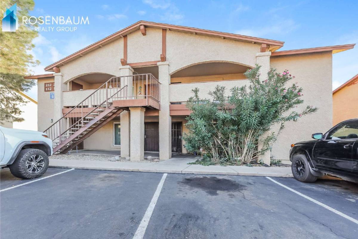 Apartment for rent at 465 W Ivyglen St #112, Mesa, AZ 85201