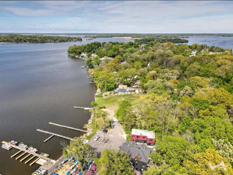 Apartment for rent at 117 Nippersink Blvd #405, Fox Lake, IL 60020