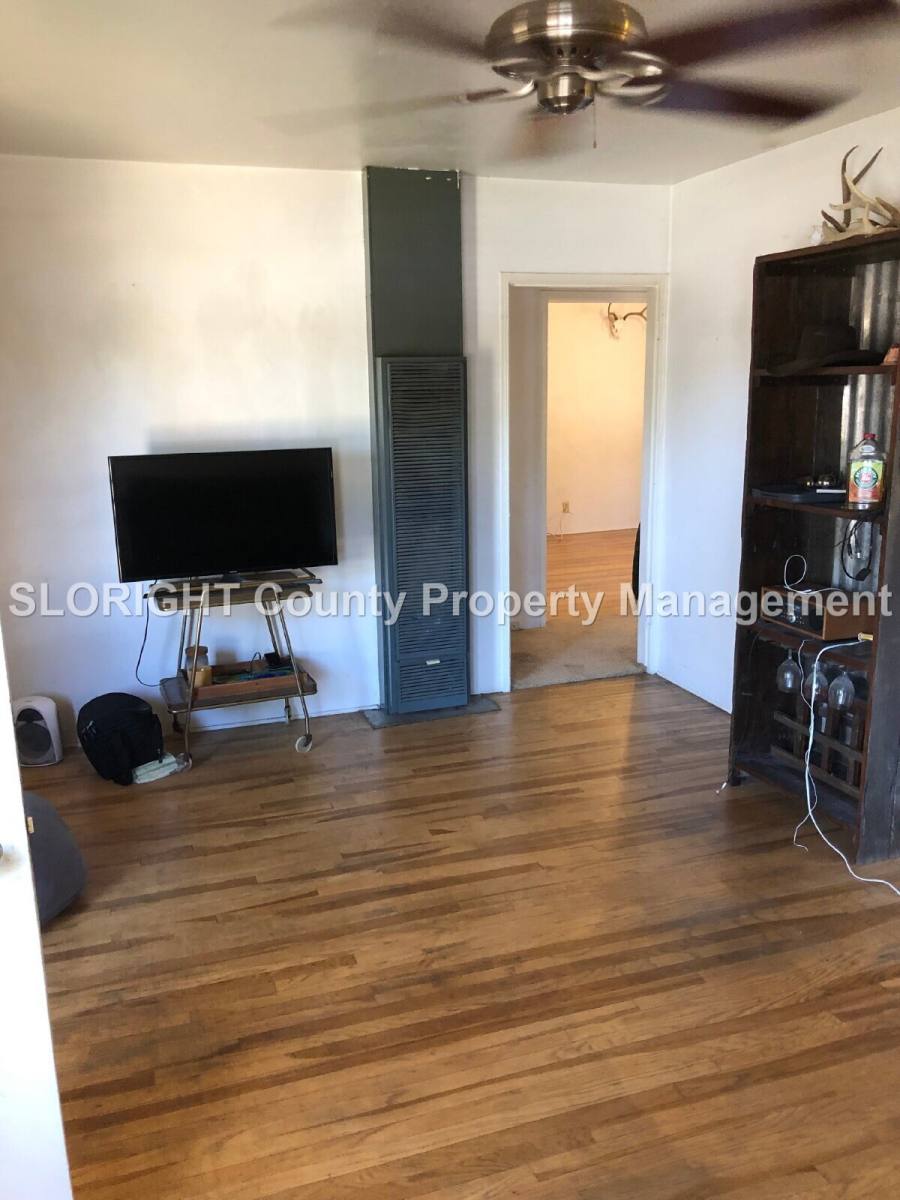 House for rent at 434 11th St, Paso Robles, CA 93446