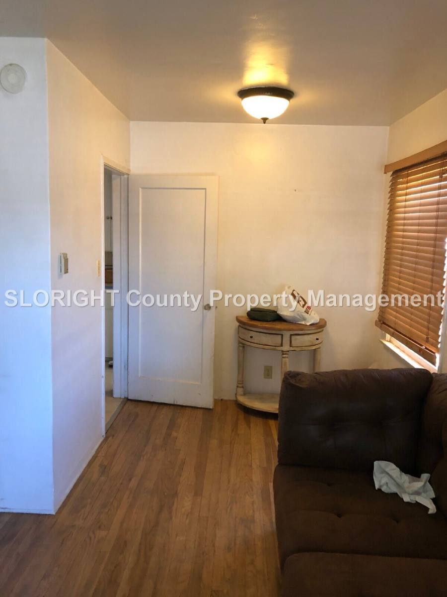 House for rent at 434 11th St, Paso Robles, CA 93446