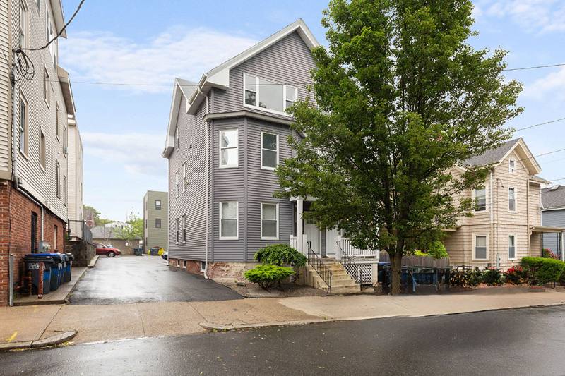 Apartment for rent at 18 Trenton #1, Providence, RI 02906