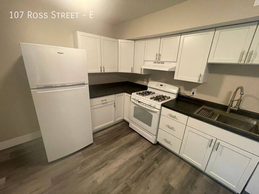 Townhouse for rent at 107 Ross St E, Delaware, OH 43015