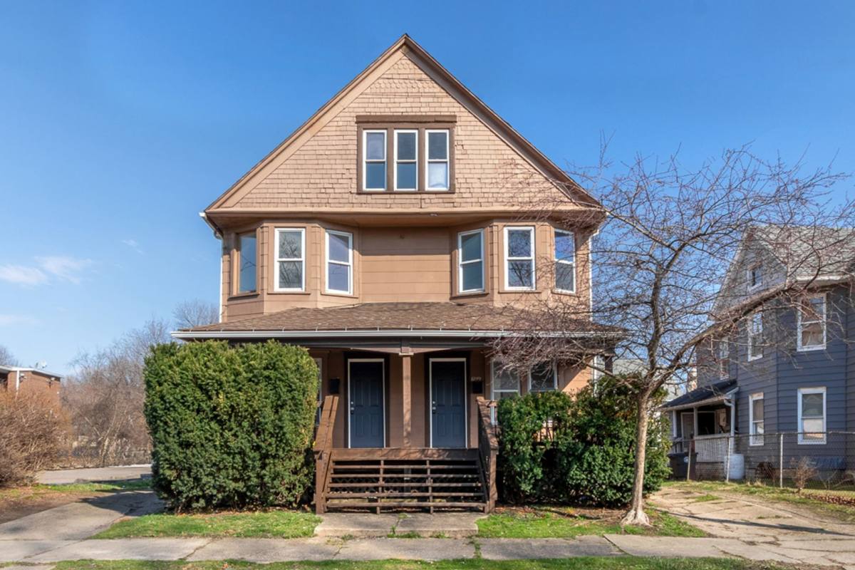 Apartment for rent at 679-703 Sherman St, Akron, OH 44311