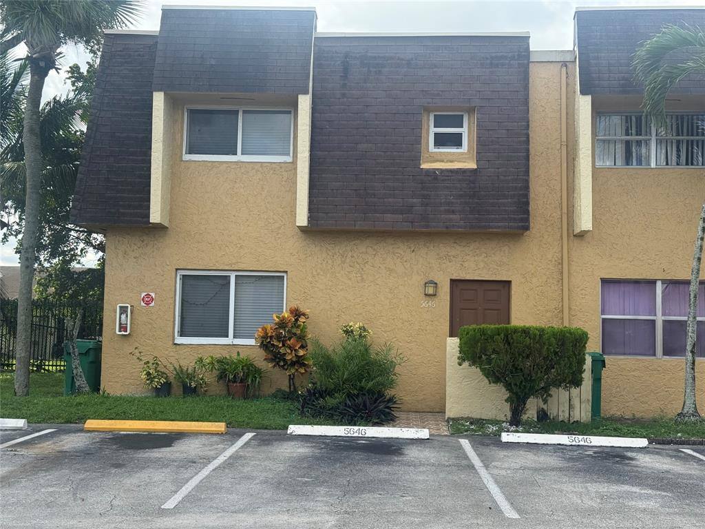 Townhouse for rent at 5646 Blueberry Court #23, Fort Lauderdale, FL 33313