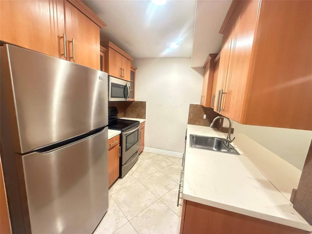 Townhouse for rent at 5646 Blueberry Court #23, Fort Lauderdale, FL 33313