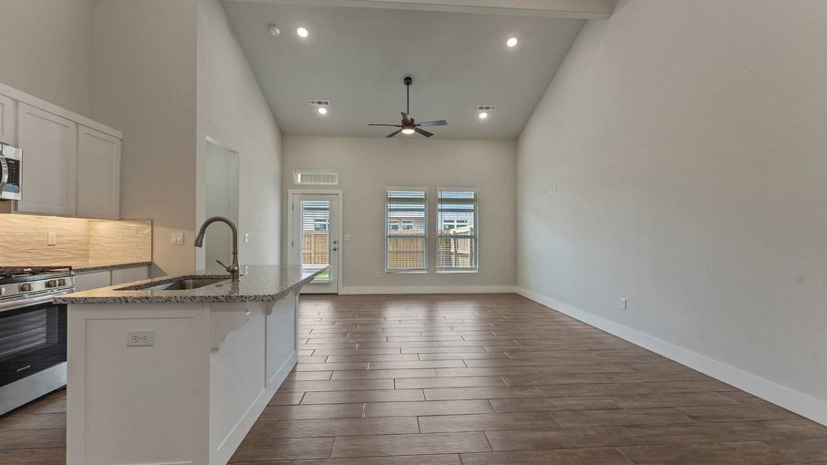 Townhouse for rent at 491 Azurite Rd, Centerton, AR 72719