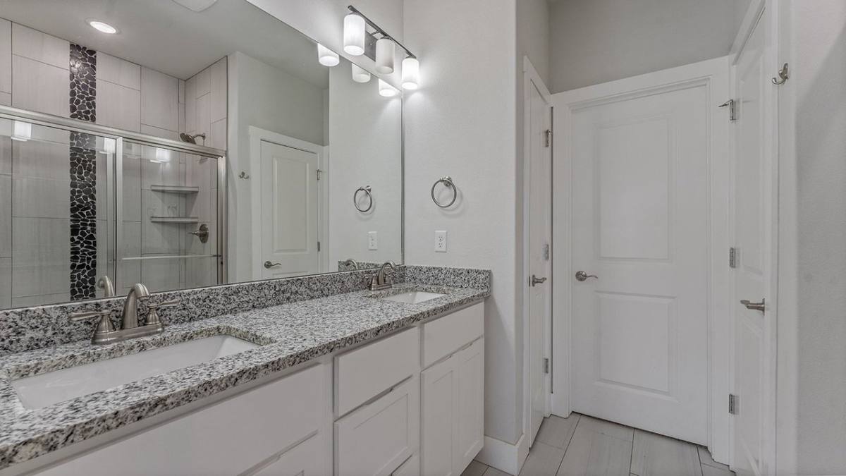 Townhouse for rent at 491 Azurite Rd, Centerton, AR 72719