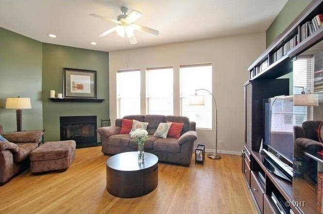 Townhouse for rent at 7307 Franklin St, Forest Park, IL 60130