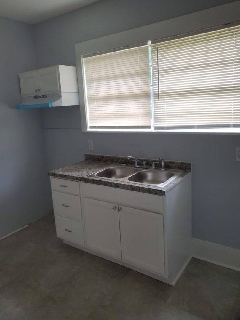 House for rent at 664 Escambia St, Jacksonville, FL 32208