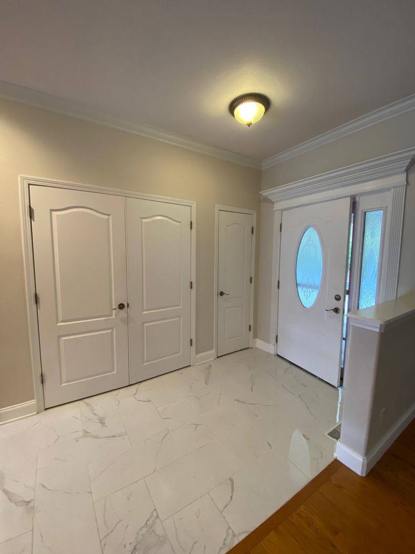 House for rent at 170 S Willow Brook Dr, Asheville, NC 28806