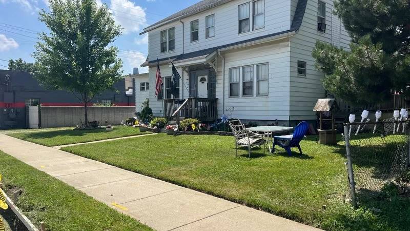 Apartment for rent at 22727 Rein Ave, Eastpointe, MI 48021