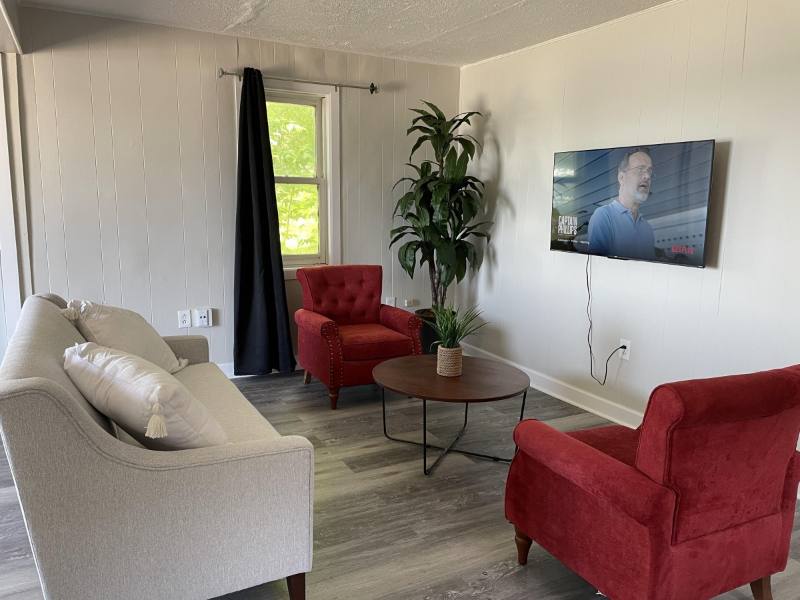Apartment for rent at 117 Nippersink Blvd #402, Fox Lake, IL 60020
