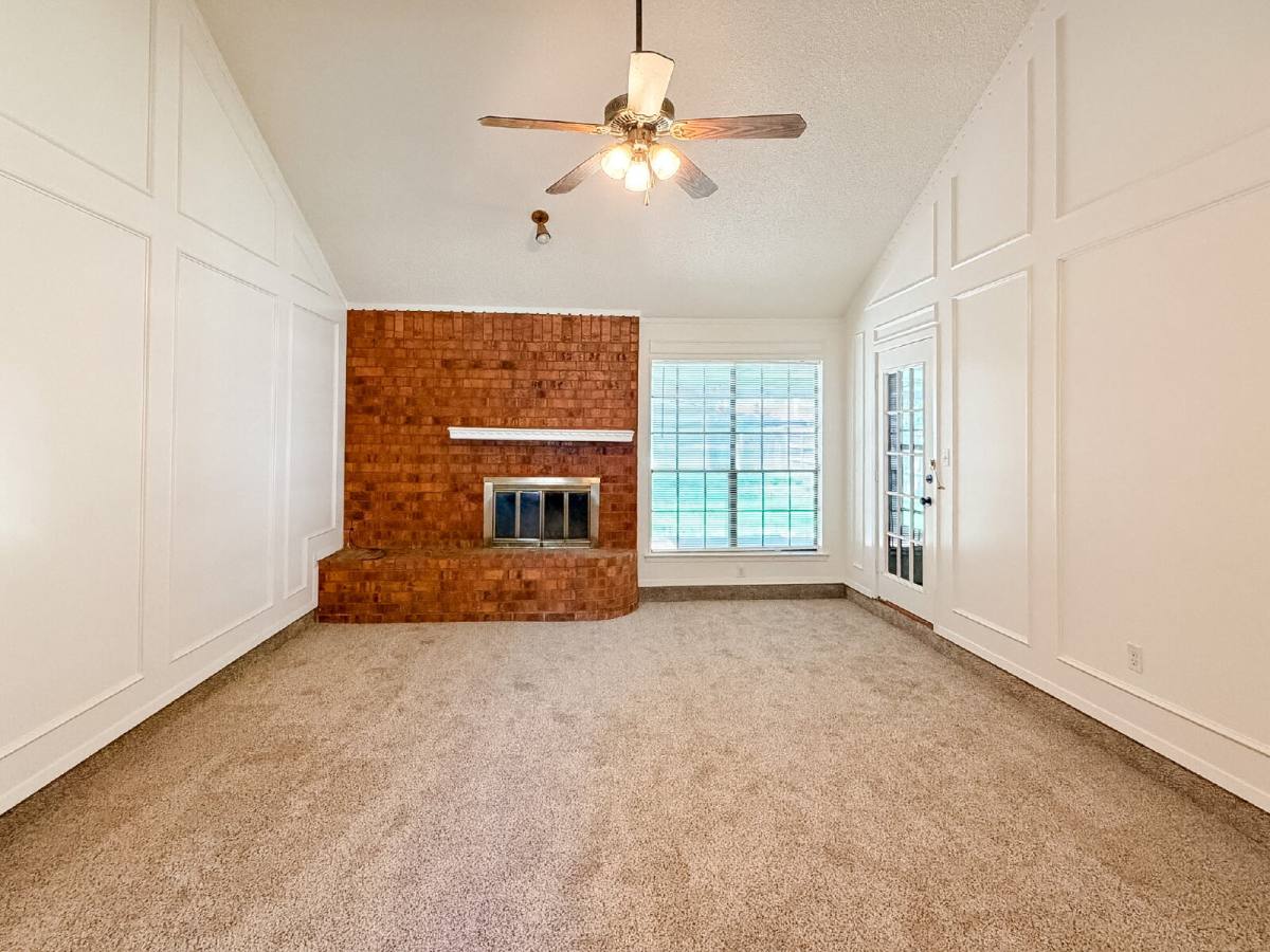 House for rent at 712 Pecan St, Burleson, TX 76028