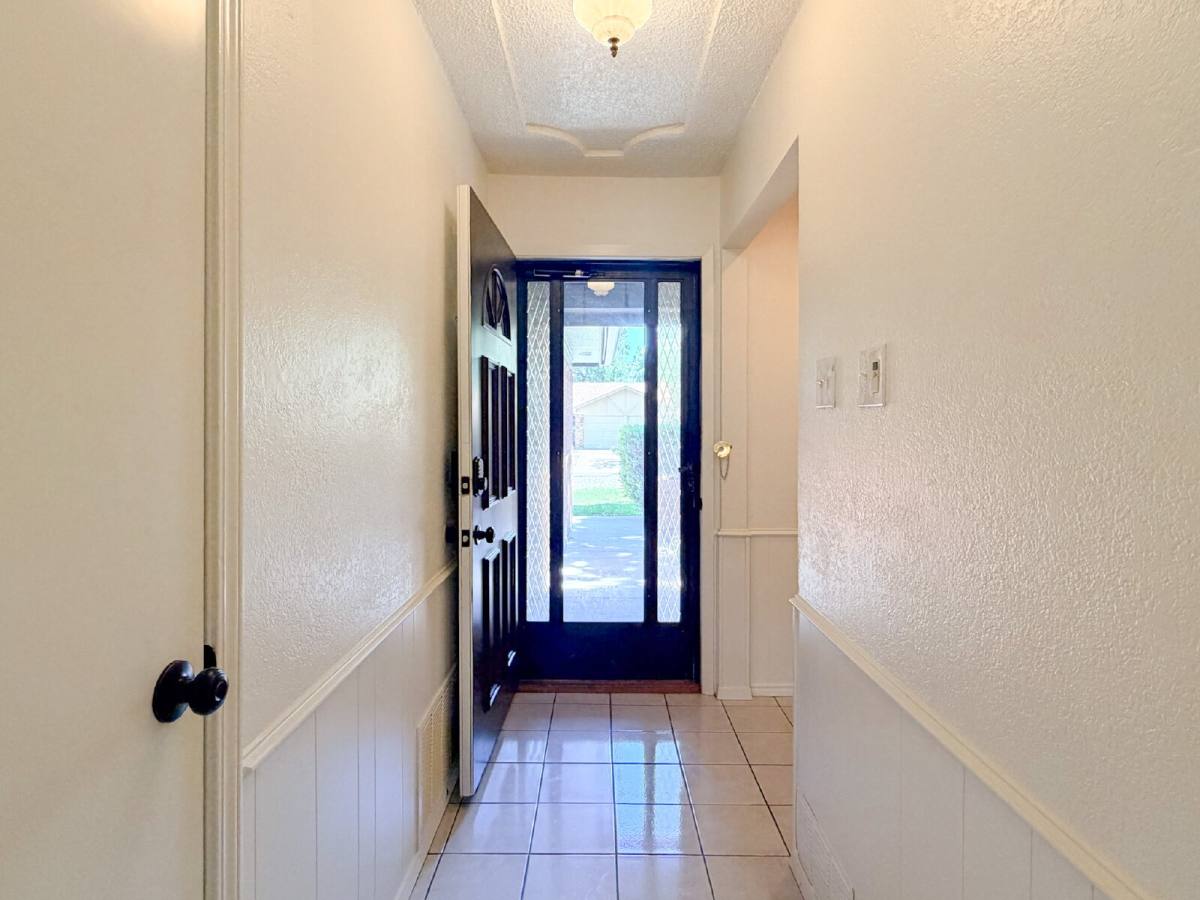 House for rent at 712 Pecan St, Burleson, TX 76028