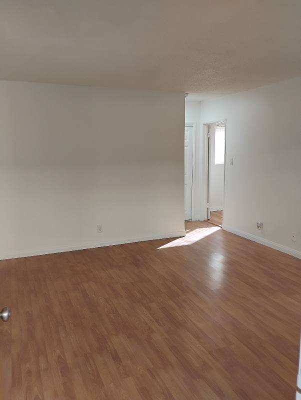 Apartment for rent at 14129 Vanowen St #9, Van Nuys, CA 91405