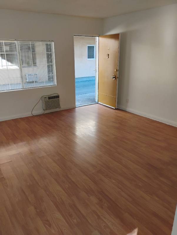Apartment for rent at 14129 Vanowen St #9, Van Nuys, CA 91405