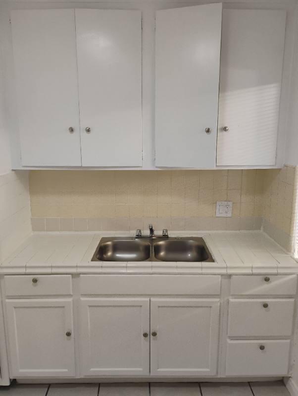 Apartment for rent at 14129 Vanowen St #9, Van Nuys, CA 91405