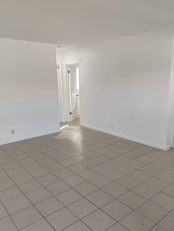 Apartment for rent at 14129 Vanowen St #19, Van Nuys, CA 91405