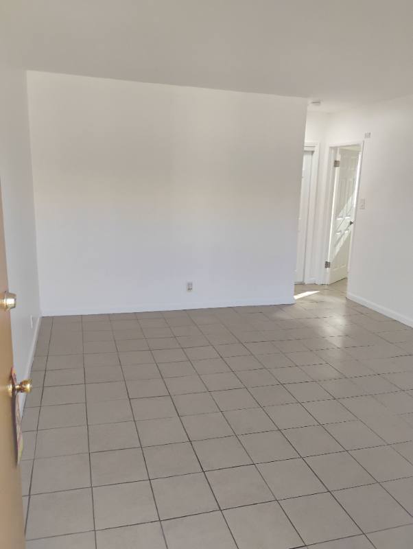 Apartment for rent at 14129 Vanowen St #19, Van Nuys, CA 91405