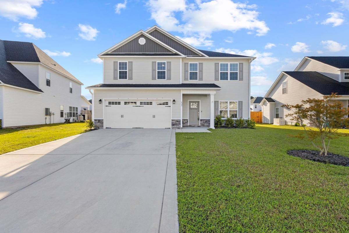 House for rent at 429 Nantucket Trail, Sneads Ferry, NC 28460