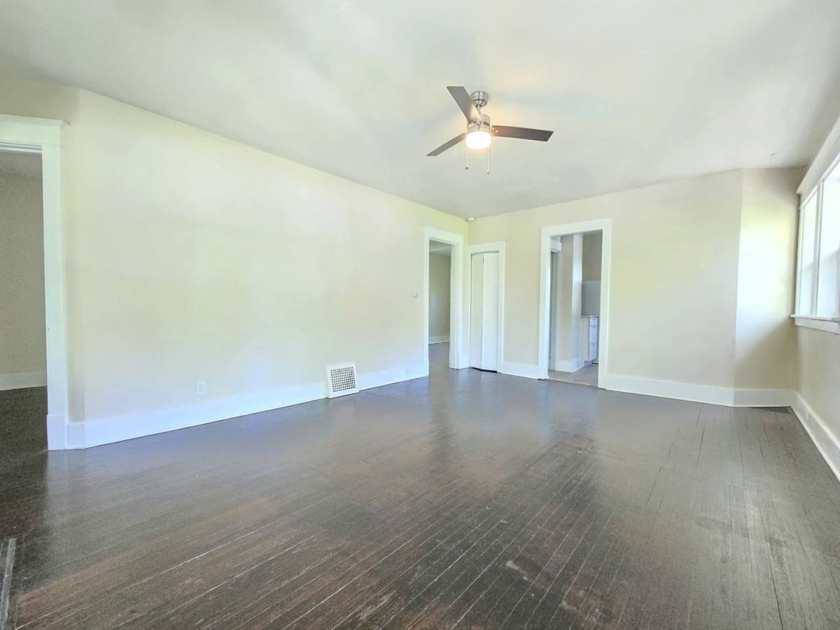 House for rent at 1218 S 26th St, South Bend, IN 46615
