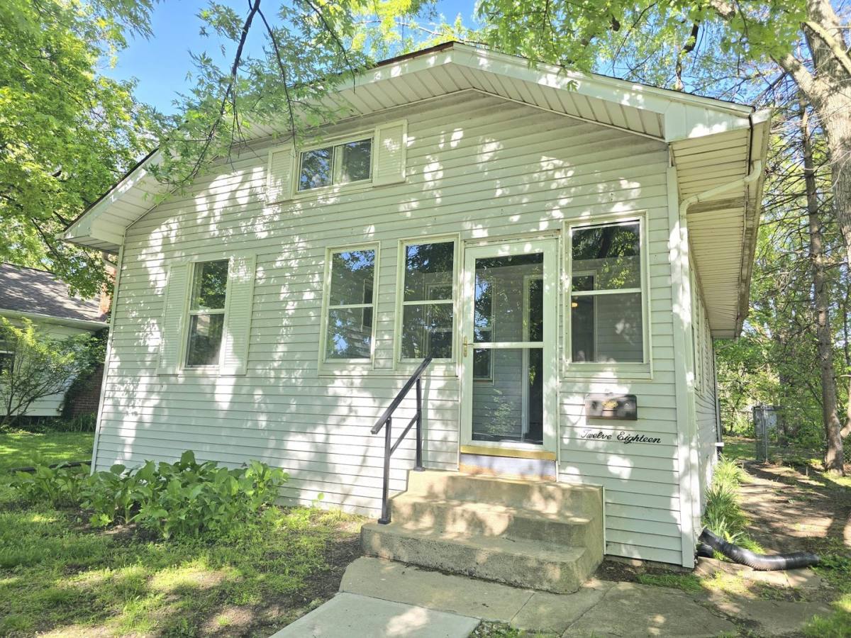 House for rent at 1218 S 26th St, South Bend, IN 46615