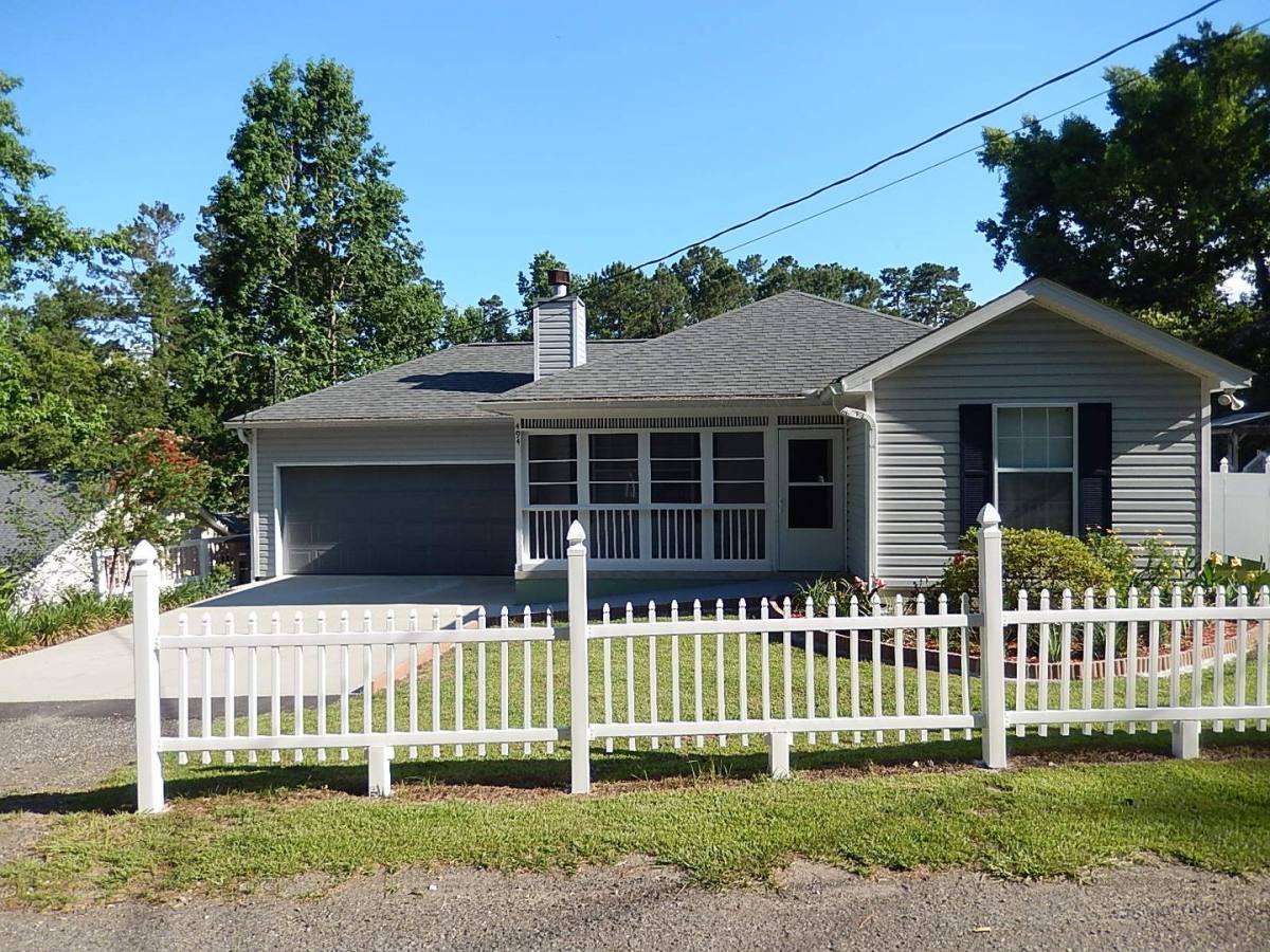 House for rent at 494 Concord Rd, Tallahassee, FL 32308