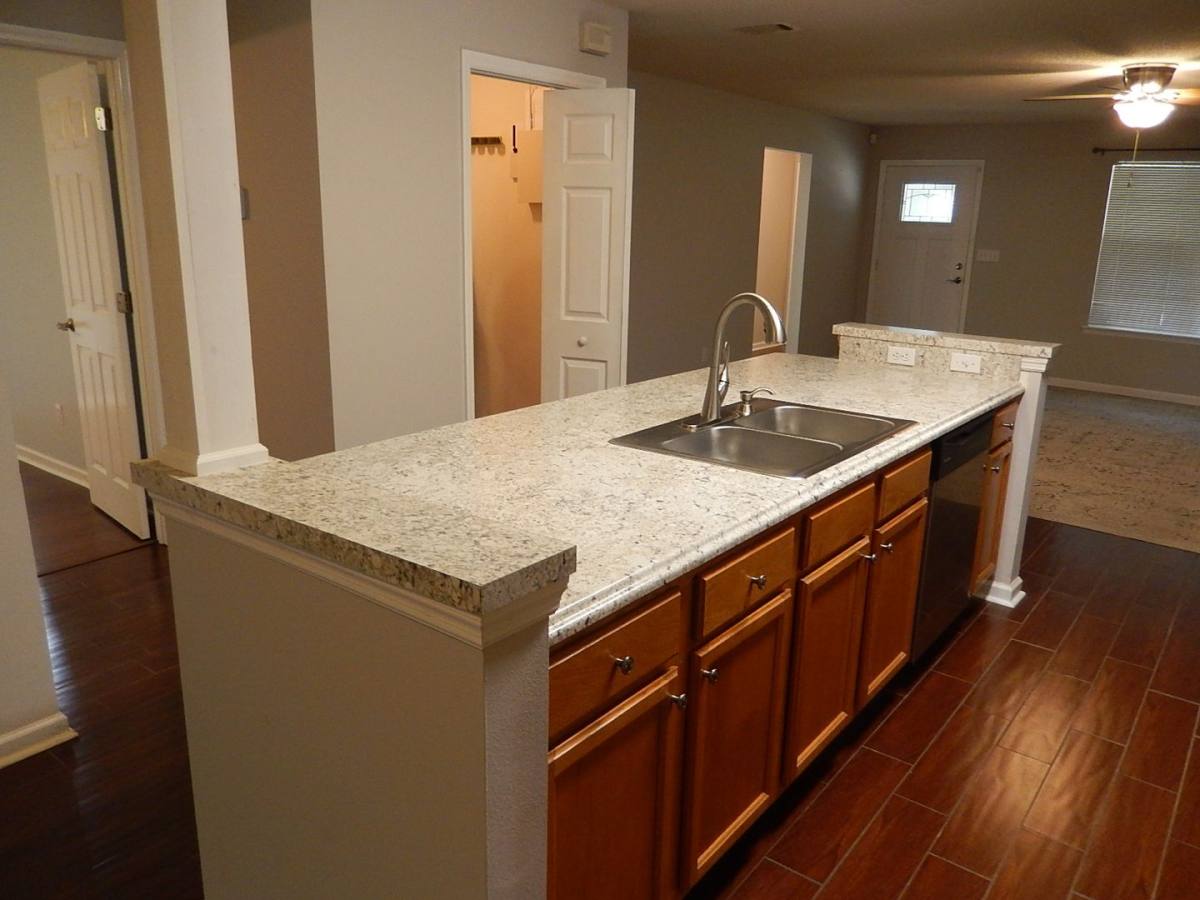 House for rent at 494 Concord Rd, Tallahassee, FL 32308