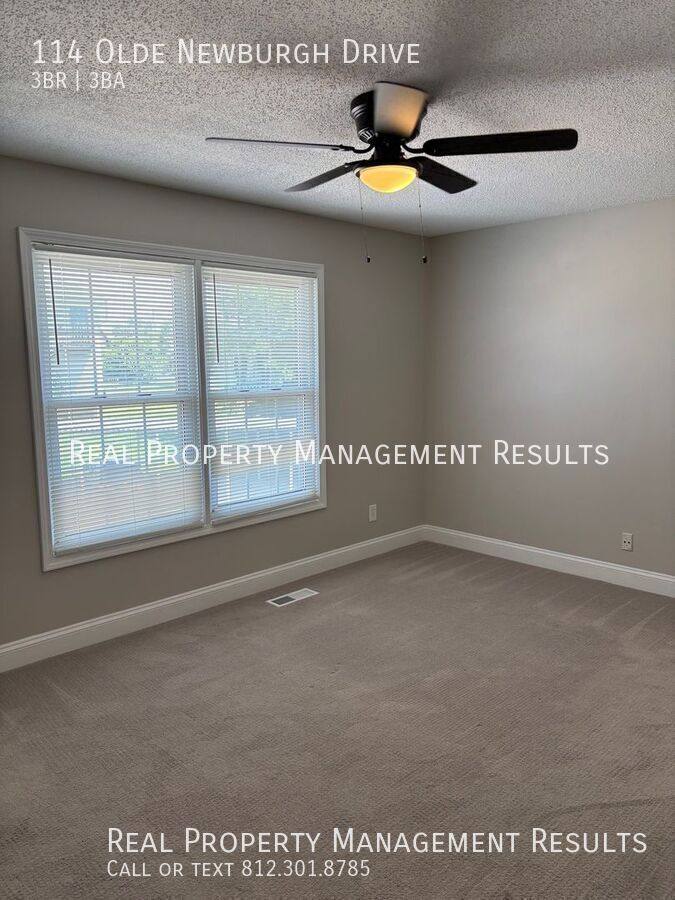 Townhouse for rent at 114 Olde Newburgh Dr, Newburgh, IN 47630