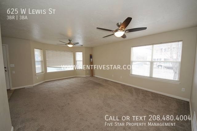 Townhouse for rent at 625 W Lewis St, Pocatello, ID 83204