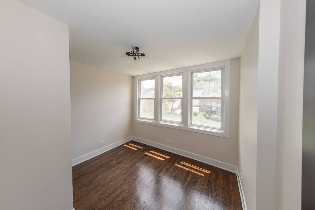 House for rent at 3233 W Berteau Ave, Chicago, IL 60618