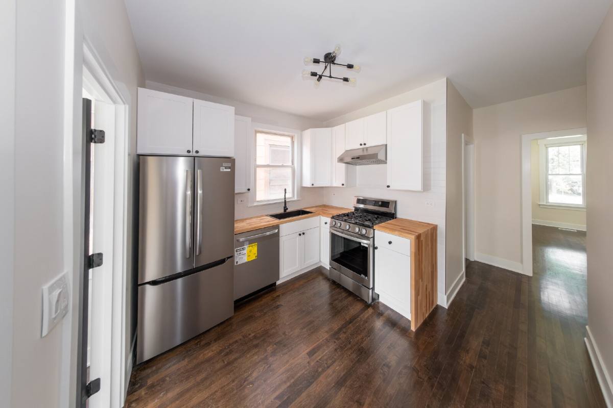 House for rent at 3233 W Berteau Ave, Chicago, IL 60618