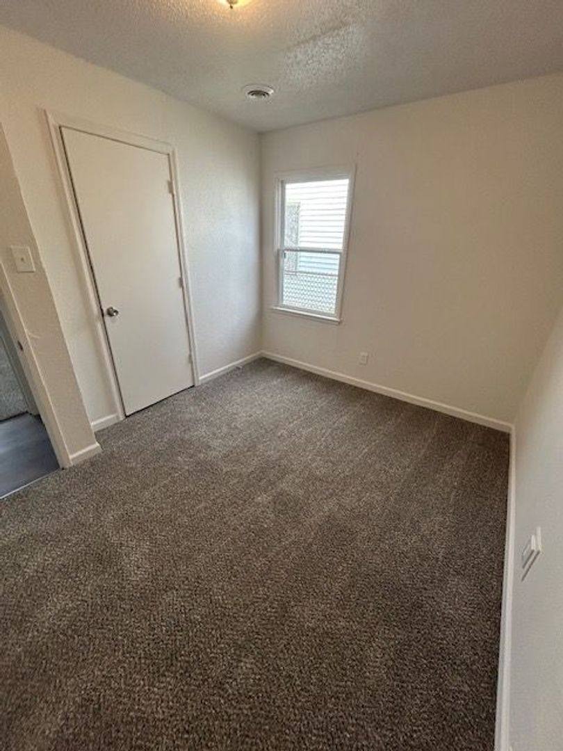 House for rent at 6 Delores Dr, East Saint Louis, IL 62206
