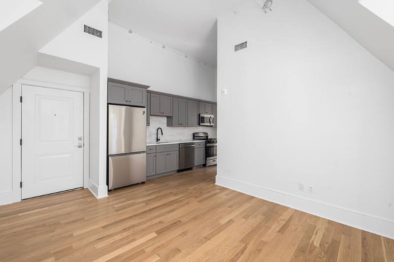 Apartment for rent at 293 Governor #302, Providence, RI 02906