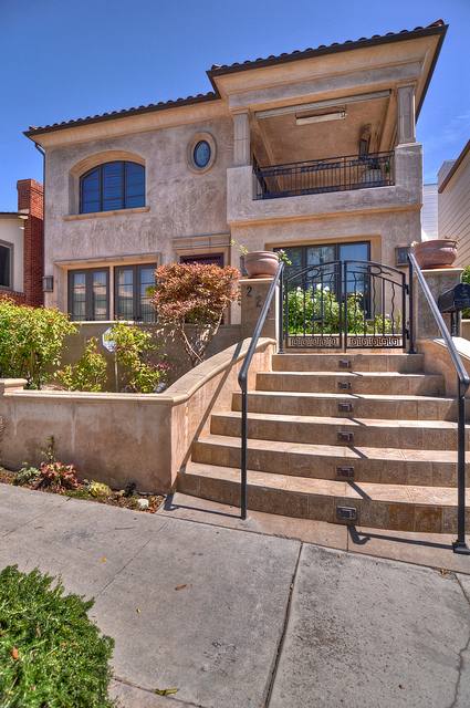 House for rent at 222 Iris Ave, Corona Del Mar, CA 92625