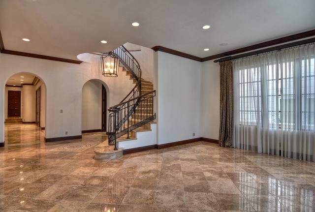 House for rent at 222 Iris Ave, Corona Del Mar, CA 92625