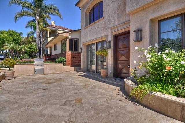 House for rent at 222 Iris Ave, Corona Del Mar, CA 92625
