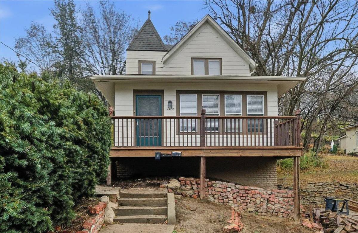 Apartment for rent at 713 Madison Ave, Council Bluffs, IA 51503