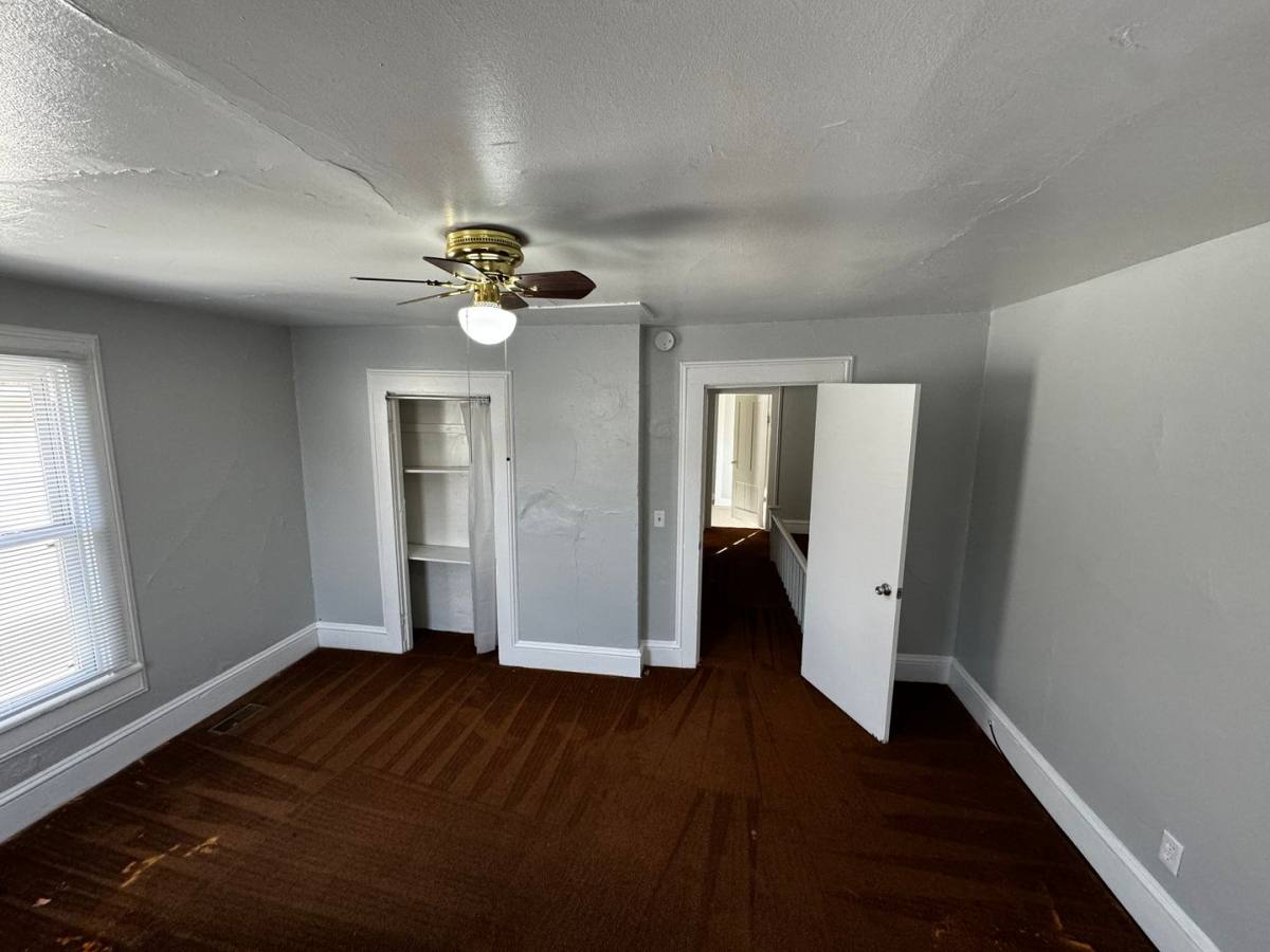 House for rent at 1519 N Ripley St, Davenport, IA 52803