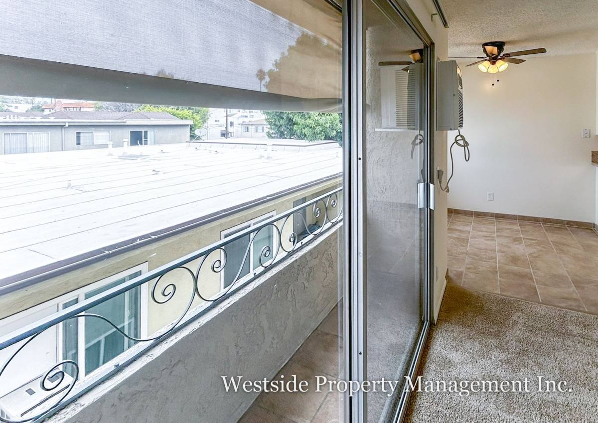 Apartment for rent at 1755 Purdue Ave #303, Los Angeles, CA 90025
