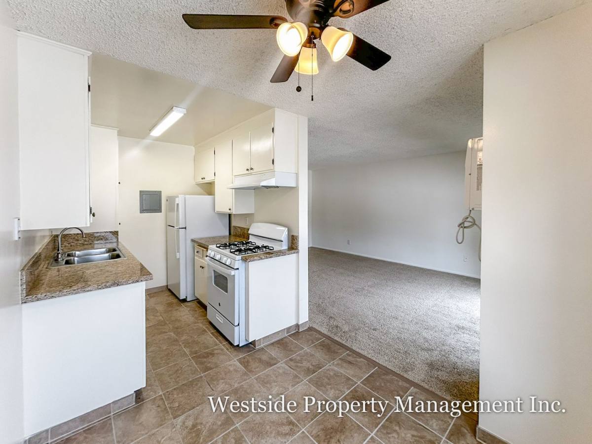Apartment for rent at 1755 Purdue Ave #303, Los Angeles, CA 90025