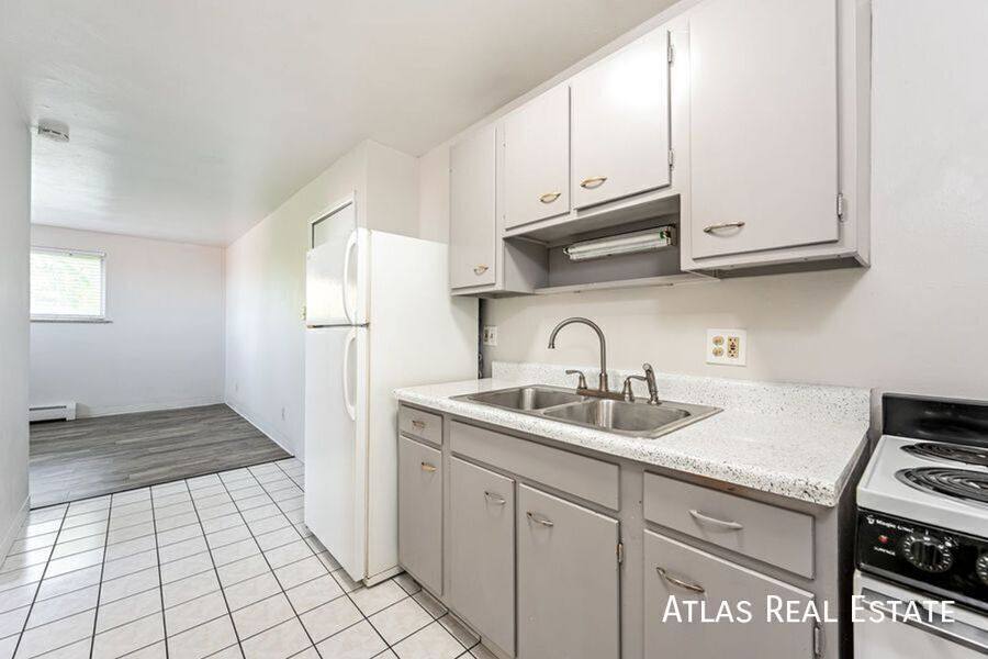Apartment for rent at 510 N Dayton St #10, Aurora, CO 80010