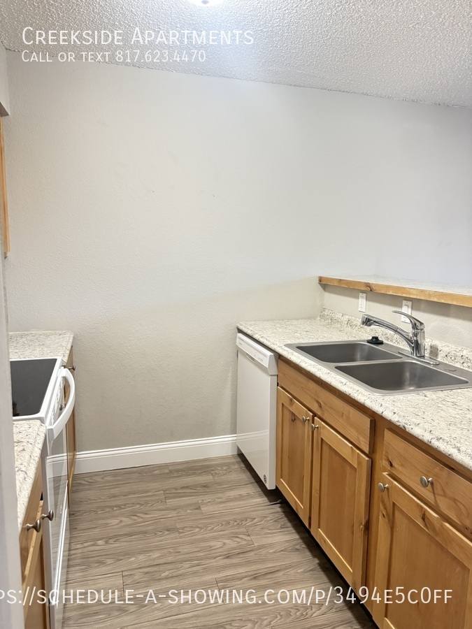 Apartment for rent at 401 Turkey Creek Trail #206, Bridgeport, TX 76426