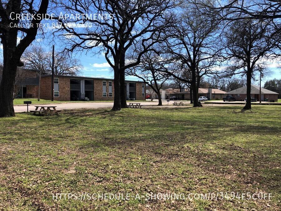 Apartment for rent at 401 Turkey Creek Trail #206, Bridgeport, TX 76426