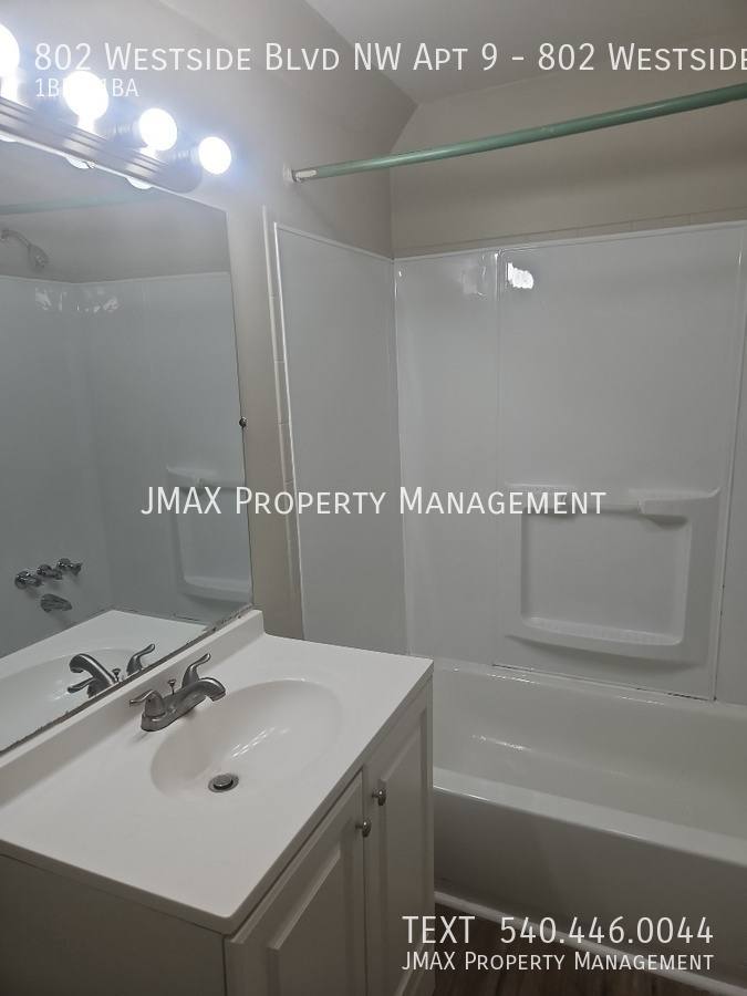 Apartment for rent at 802 Westside Blvd NW #9, Roanoke, VA 24017