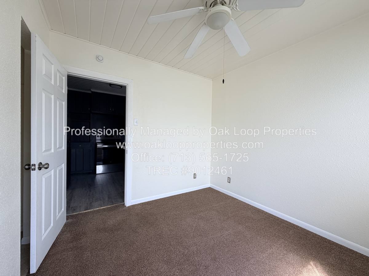 House for rent at 2811 1 2 Market St #B, Baytown, TX 77520