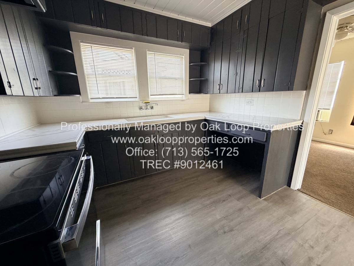 House for rent at 2811 1 2 Market St #B, Baytown, TX 77520