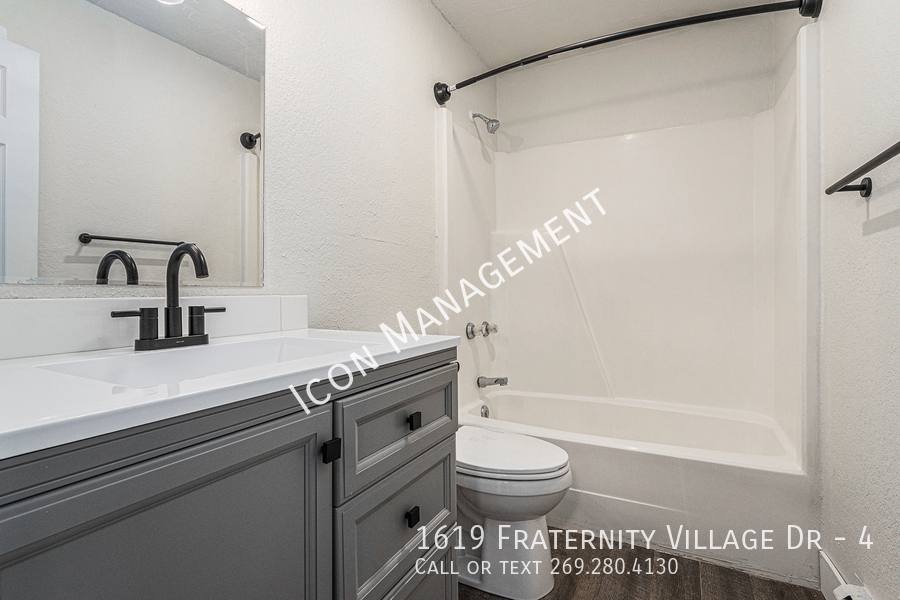 Apartment for rent at 1619 Fraternity Village Dr #4, Kalamazoo, MI 49006